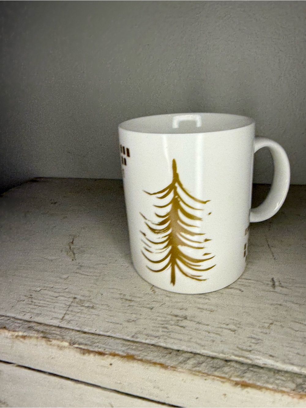 Starbucks 2014 Coffee Mug 12 oz Ceramic Cup Gold Christmas Tree COLLECTIBLE